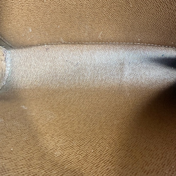 Louis Vuitton Clutch Bag - Picture 7 of 9